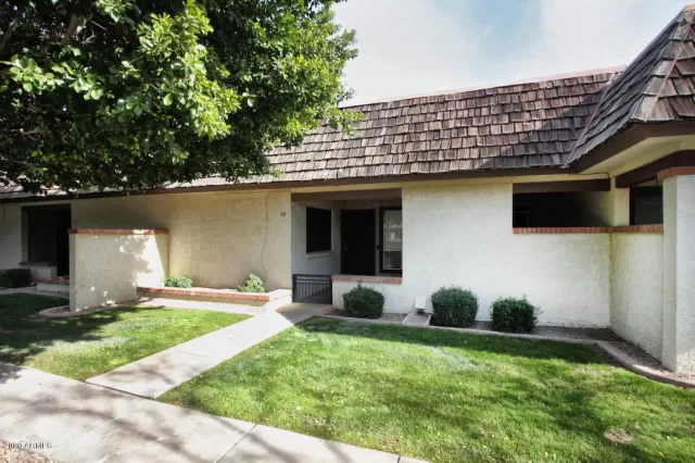 MLS: 6021829 Condo For Sale