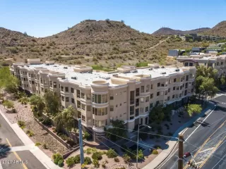 Photo #4: 6021885 Listing