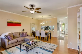 Photo #3: 6021917 Listing