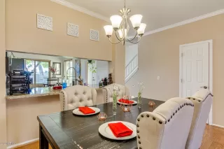 Photo #6: 6021917 Listing