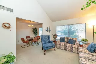 Photo #4: 6022083 Listing