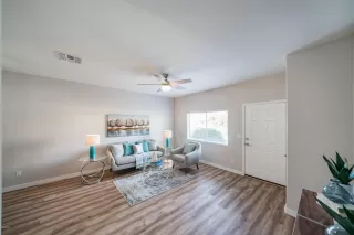 Photo #2: 6022167 Listing 