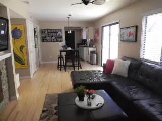 Photo #4: 6022197 Listing