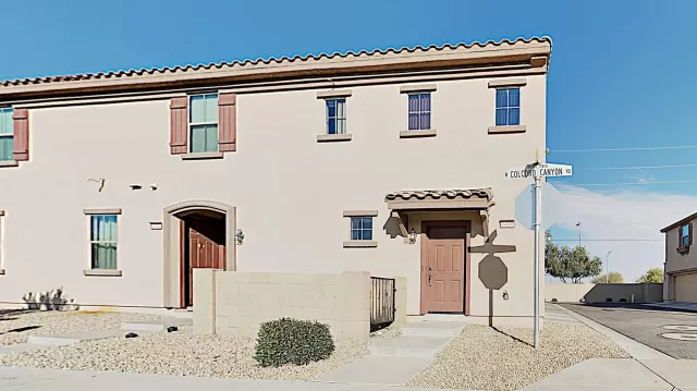 MLS: 6022383 Condo For Sale