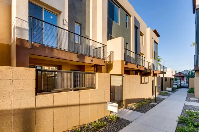 MLS: 6022700 Condo For Sale