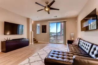 Photo #3: 6022700 Listing