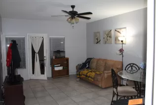 Photo #6: 6022988 Listing