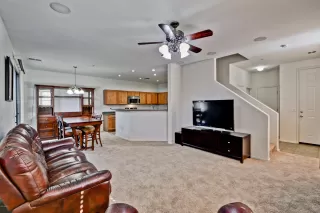 Photo #3: 6023315 Listing