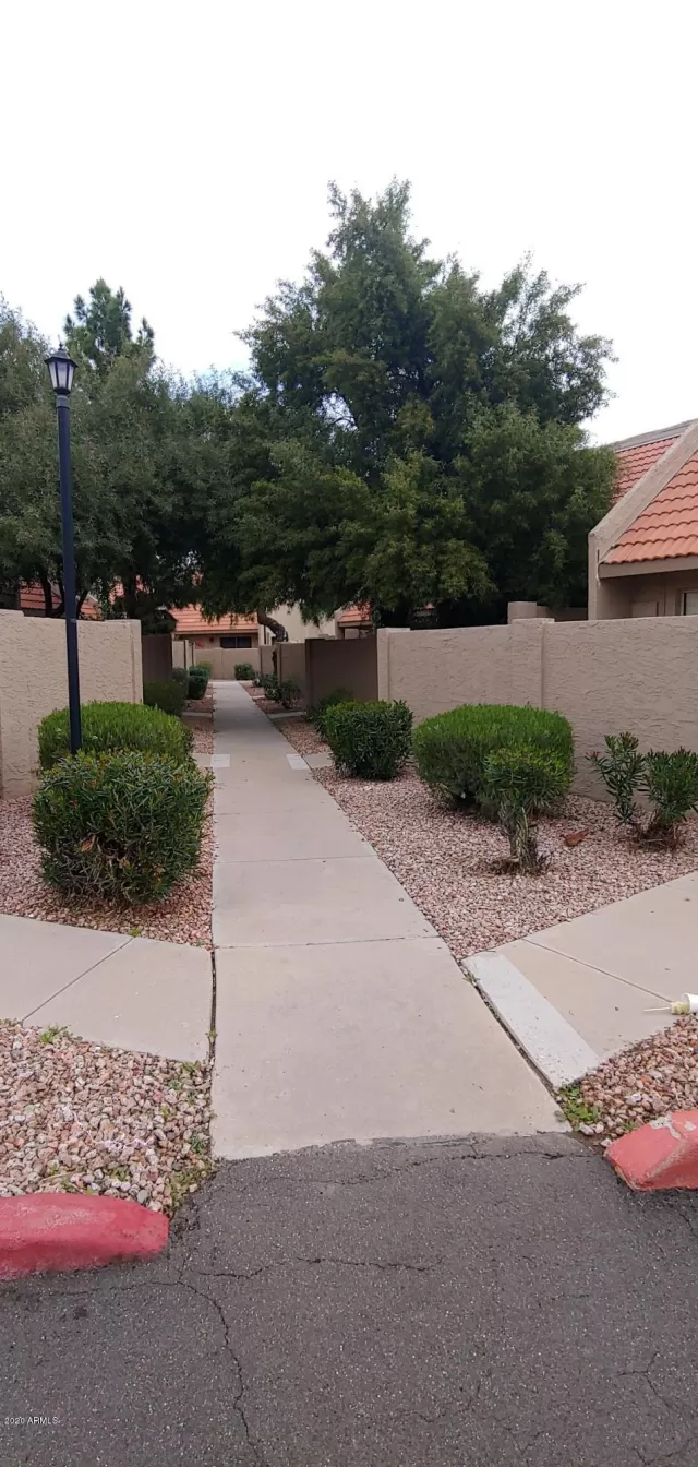 MLS: 6023385 Condo For Sale