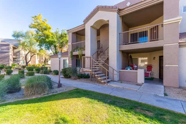 MLS: 6023742 Condo For Sale