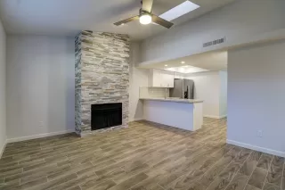 Photo #5: 6023916 Listing