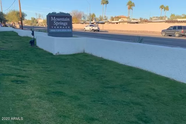 MLS: 6023977 Condo For Sale