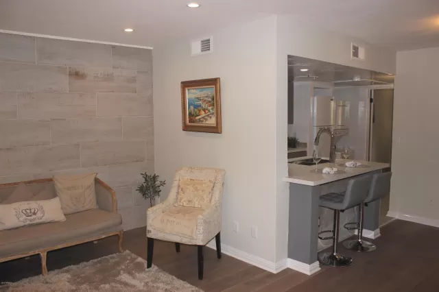 MLS: 6024082 Condo For Sale