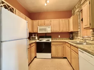 Photo #5: 6024496 Listing