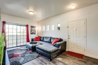 Photo #3: 6024696 Listing