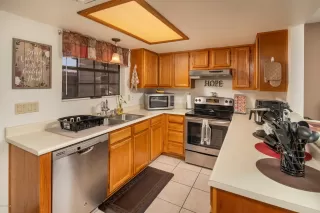 Photo #3: 6024783 Listing