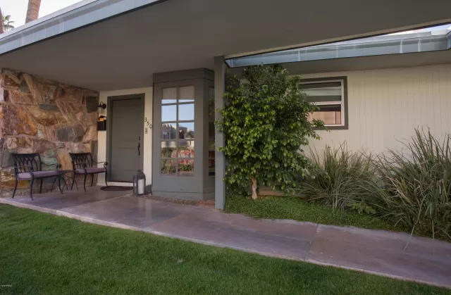 MLS: 6025059 Condo For Sale