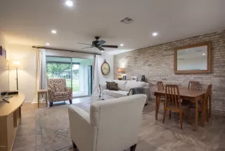 Photo #2: 6025059 Listing