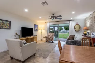 Photo #3: 6025059 Listing