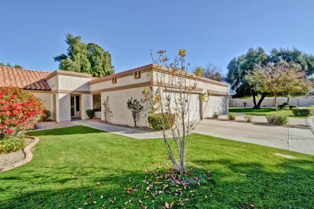 MLS: 6025081 Condo For Sale