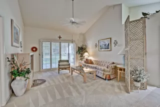 Photo #4: 6025081 Listing 