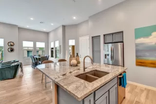 Photo #3: 6025126 Listing 