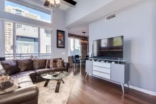 Photo #5: 6025177 Listing