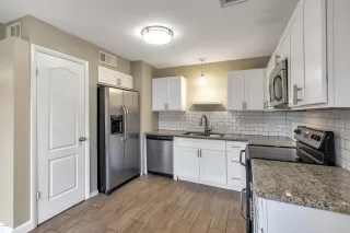 Photo #2: 6025191 Listing 