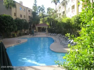 Photo #6: 6025292 Listing