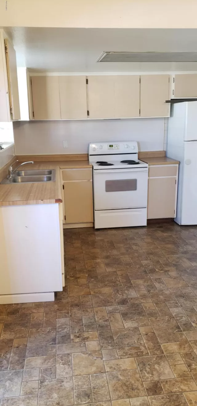 MLS: 6025459 Condo For Sale