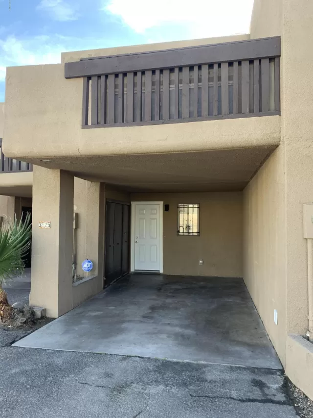 MLS: 6025791 Condo For Sale