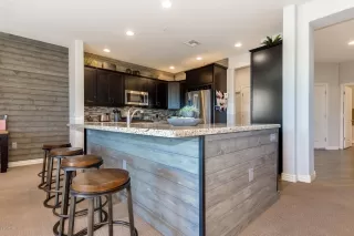 Photo #2: 6026048 Listing 