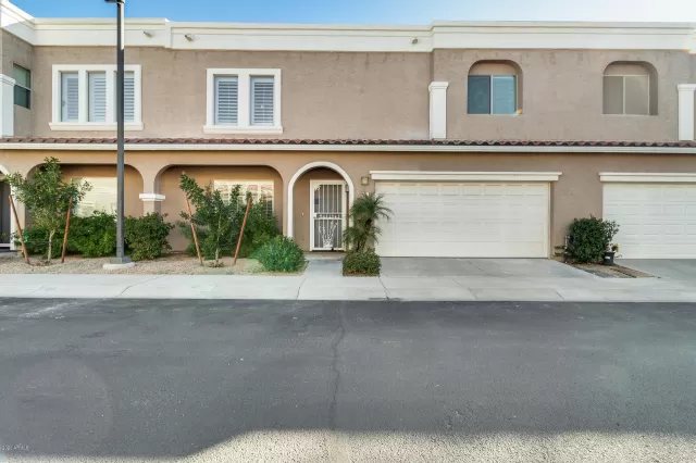 MLS: 6026071 Condo For Sale