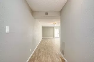 Photo #2: 6026398 Listing 