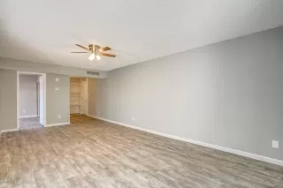 Photo #6: 6026398 Listing 