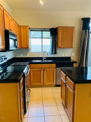 Photo #5: 6026532 Listing