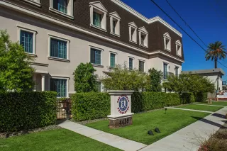 Photo #1: 6026800 Listing 