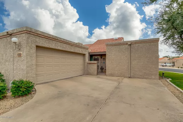 MLS: 6026817 Condo For Sale