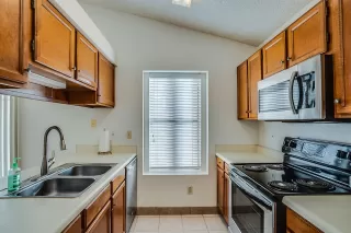 Photo #2: 6026858 Listing