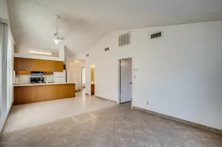 Photo #3: 6026858 Listing