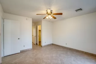 Photo #5: 6026858 Listing