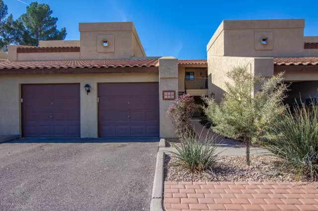 MLS: 6026942 Condo For Sale