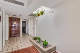 Photo #4: 6026942 Listing