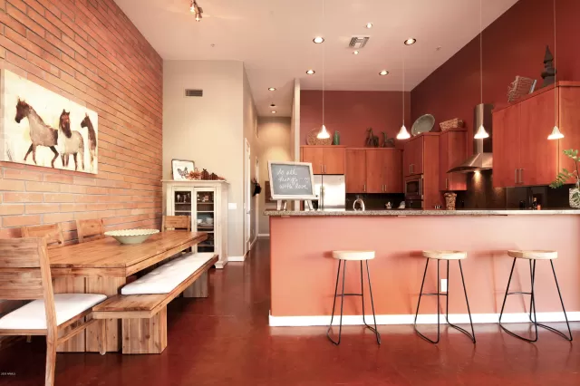 MLS: 6027046 Condo For Sale