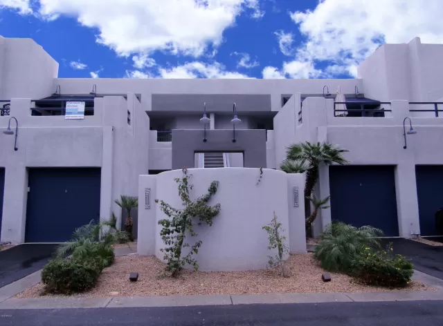 MLS: 6027102 Condo For Sale