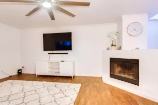 Photo #2: 6027262 Listing