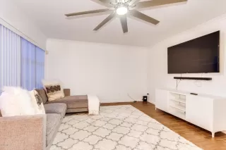 Photo #3: 6027262 Listing