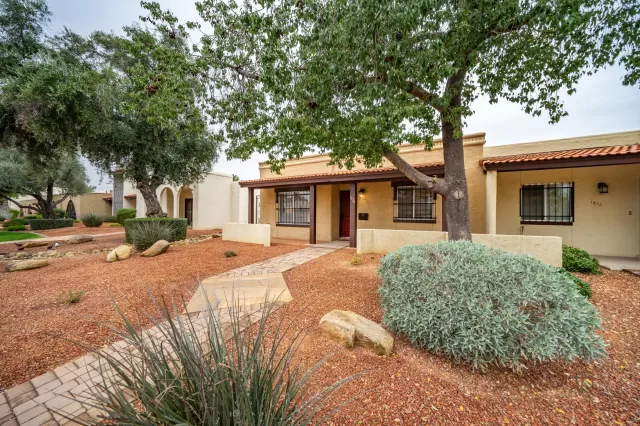 MLS: 6027379 Condo For Sale