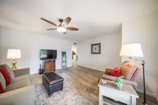 Photo #6: 6027379 Listing