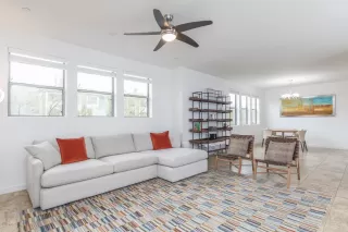 Photo #6: 6027436 Listing